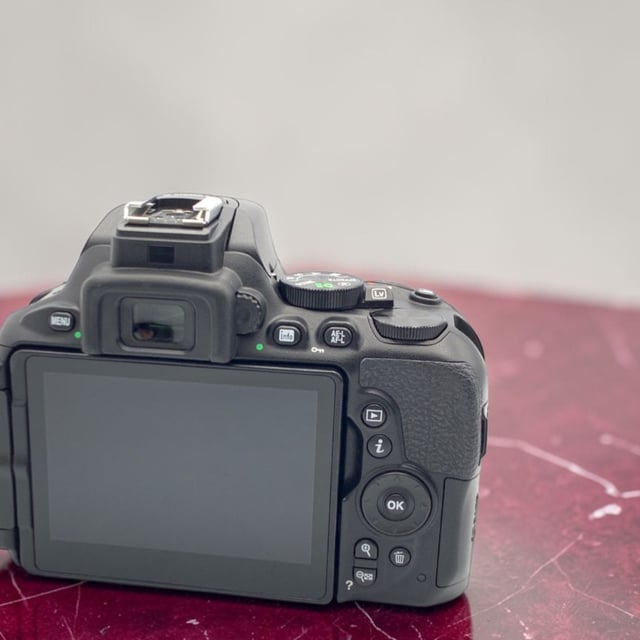 D5600 ボディ