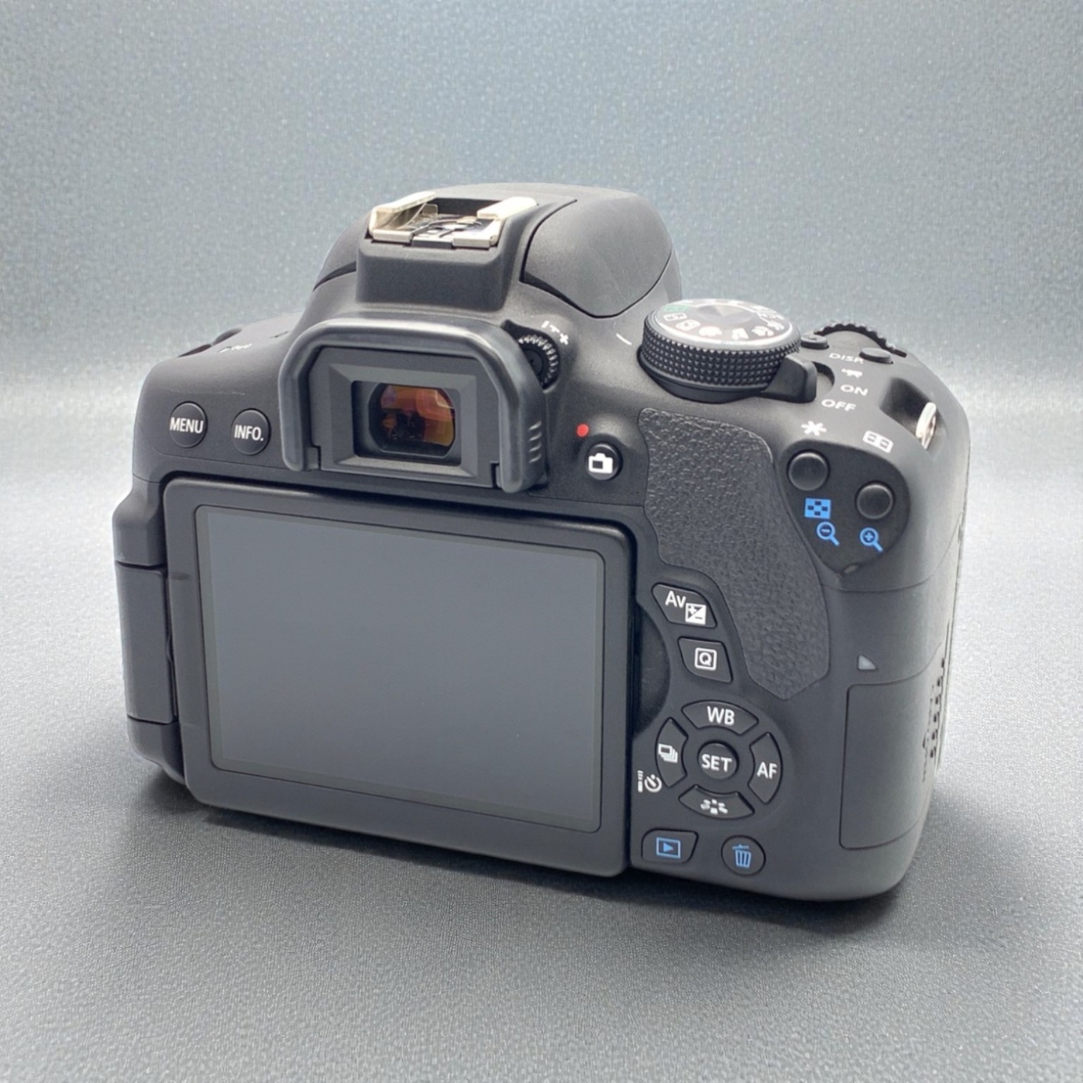 Canon EOS Kiss X8i ボディの中古 (美品)・¥35,250 売り切れ by