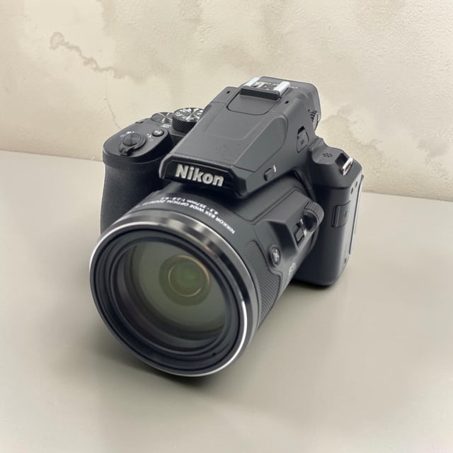 COOLPIX P950