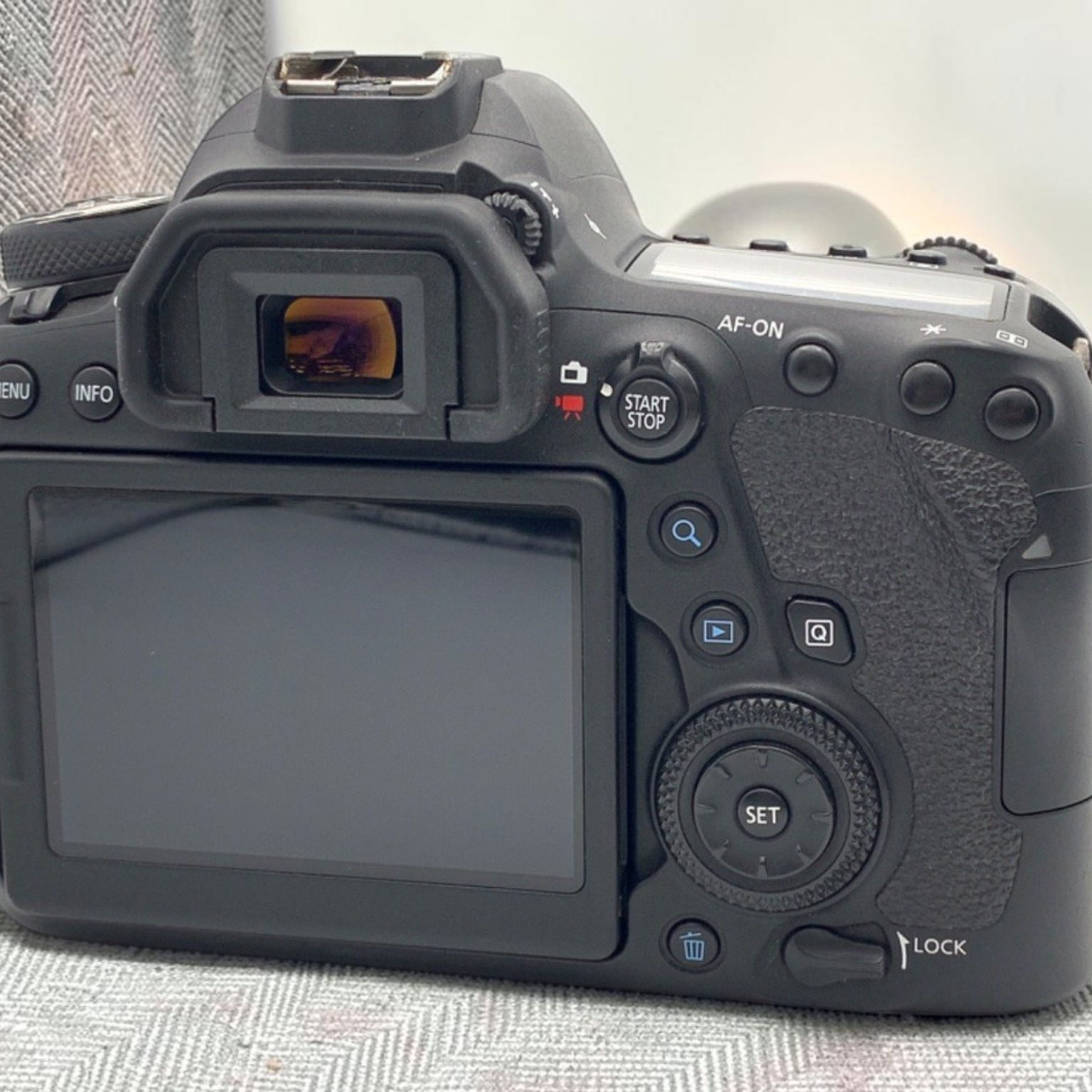 Canon EOS 6D ボディの新品/中古の在庫一覧 | みんなのカメラ