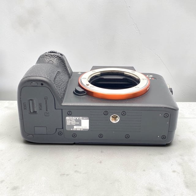 α7R III ILCE-7RM3 ボディ