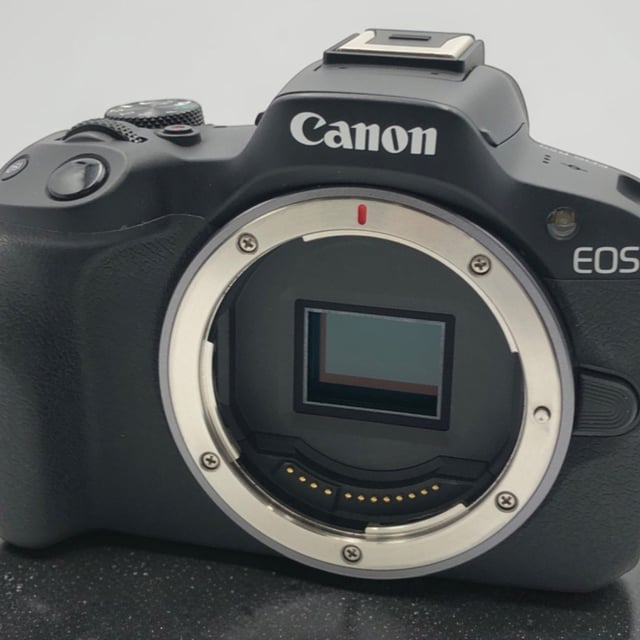 EOS R50 ボディ "ブラック"