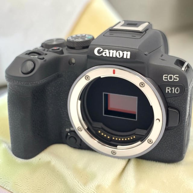 EOS R10 ボディ