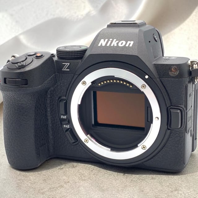 Z5II ボディ