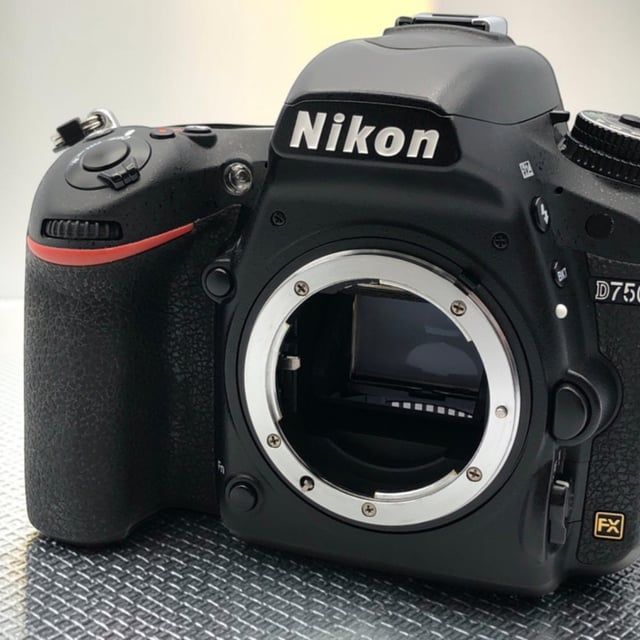D750 ボディ
