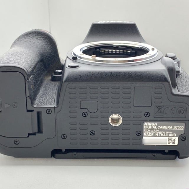 D7500 ボディ