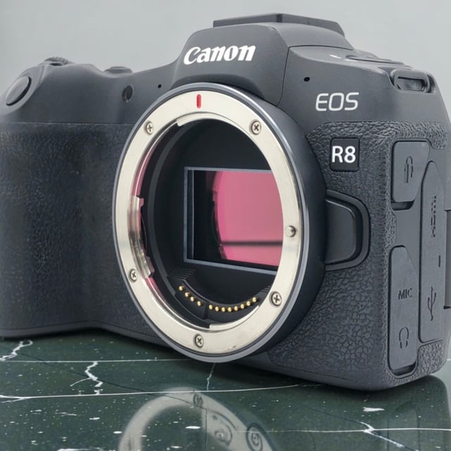EOS R8 ボディ