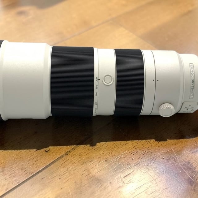 FE 200-600mm F5.6-6.3 G OSS SEL200600G