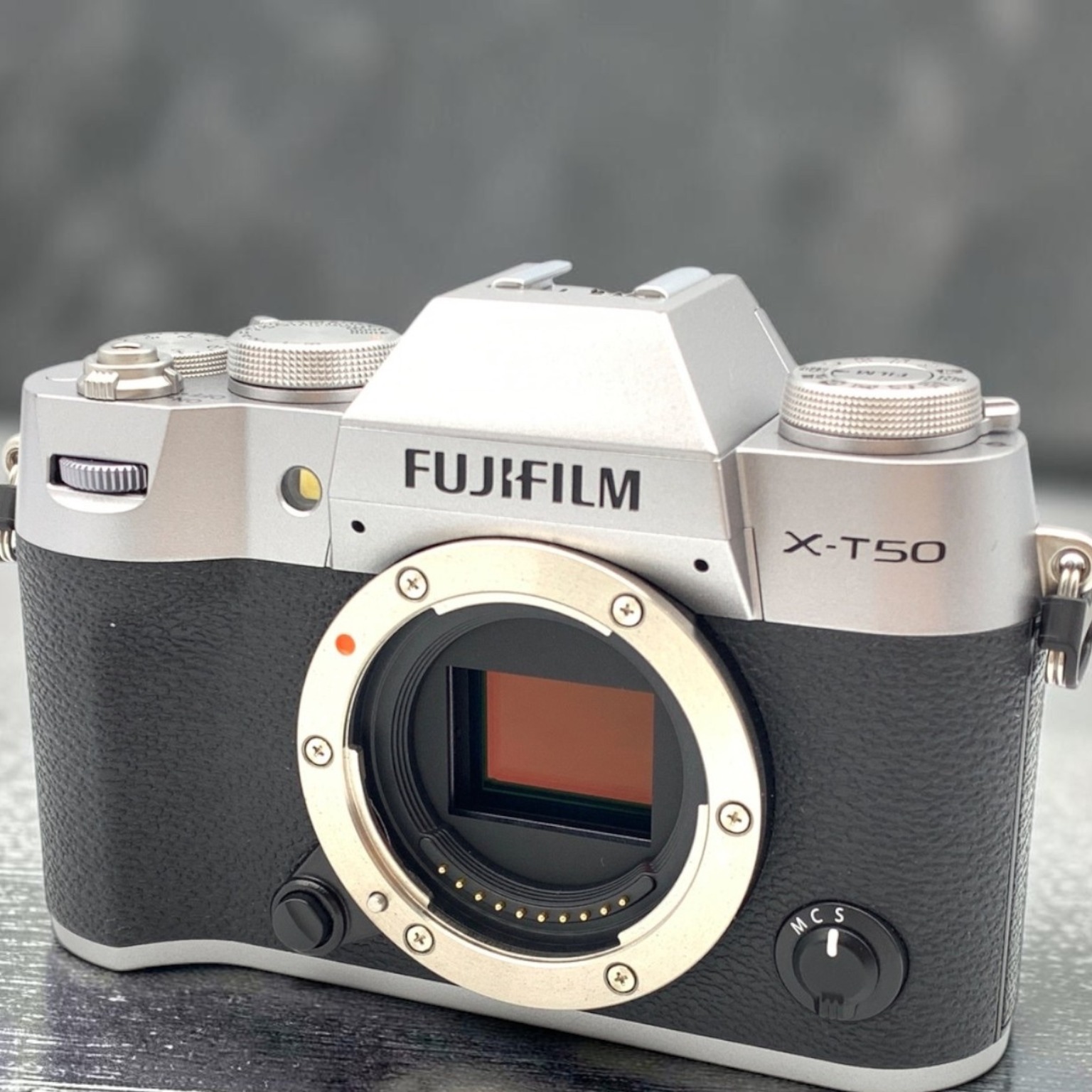 富士フイルム X-T50 ボディ 