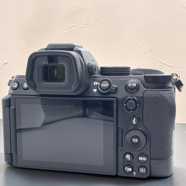 Z5II ボディ