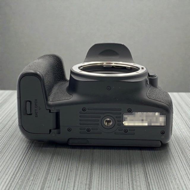EOS 9000D ボディ