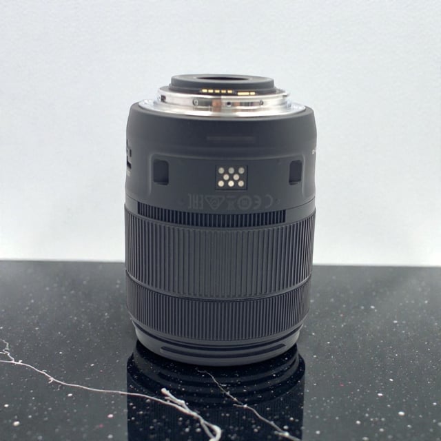 EF-S18-135mm F3.5-5.6 IS USM