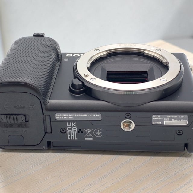 VLOGCAM ZV-E10 ボディ "ブラック"