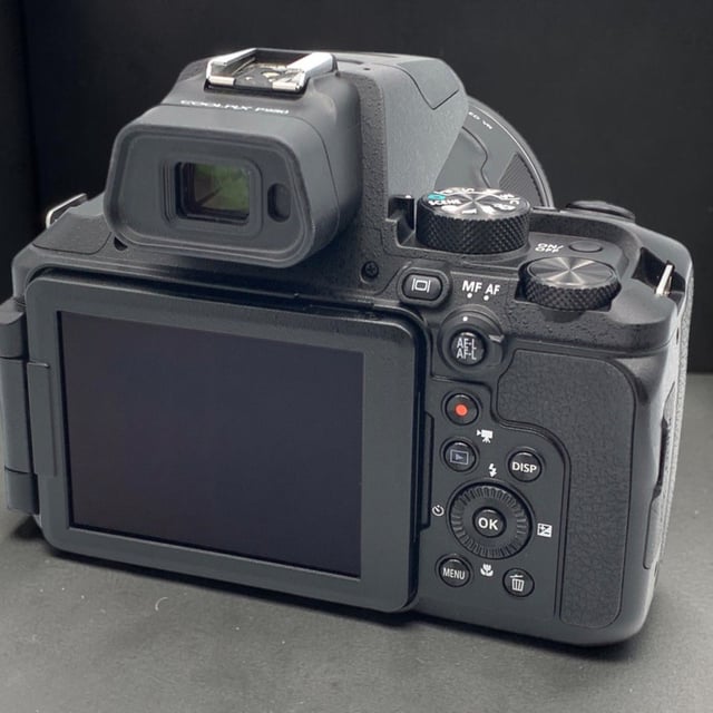 COOLPIX P950