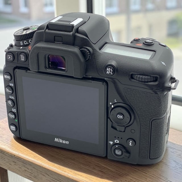 D7500 ボディ