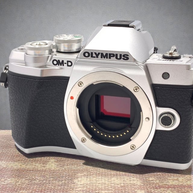 OM-D E-M10 Mark III ボディ