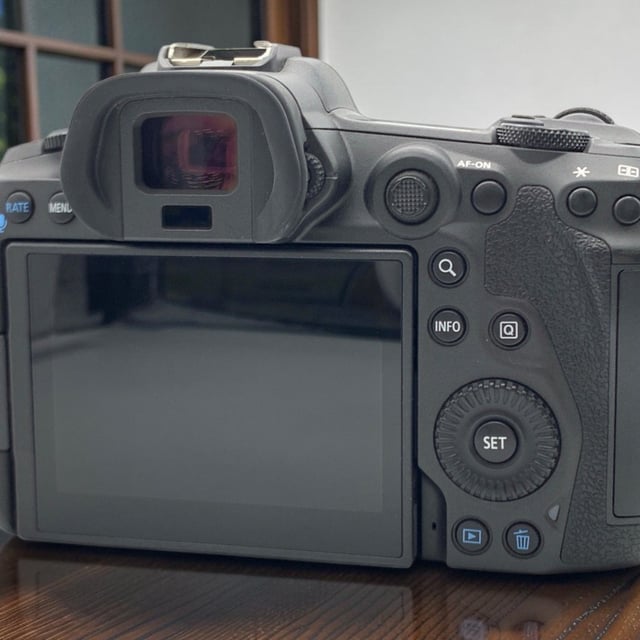 EOS R5 ボディ