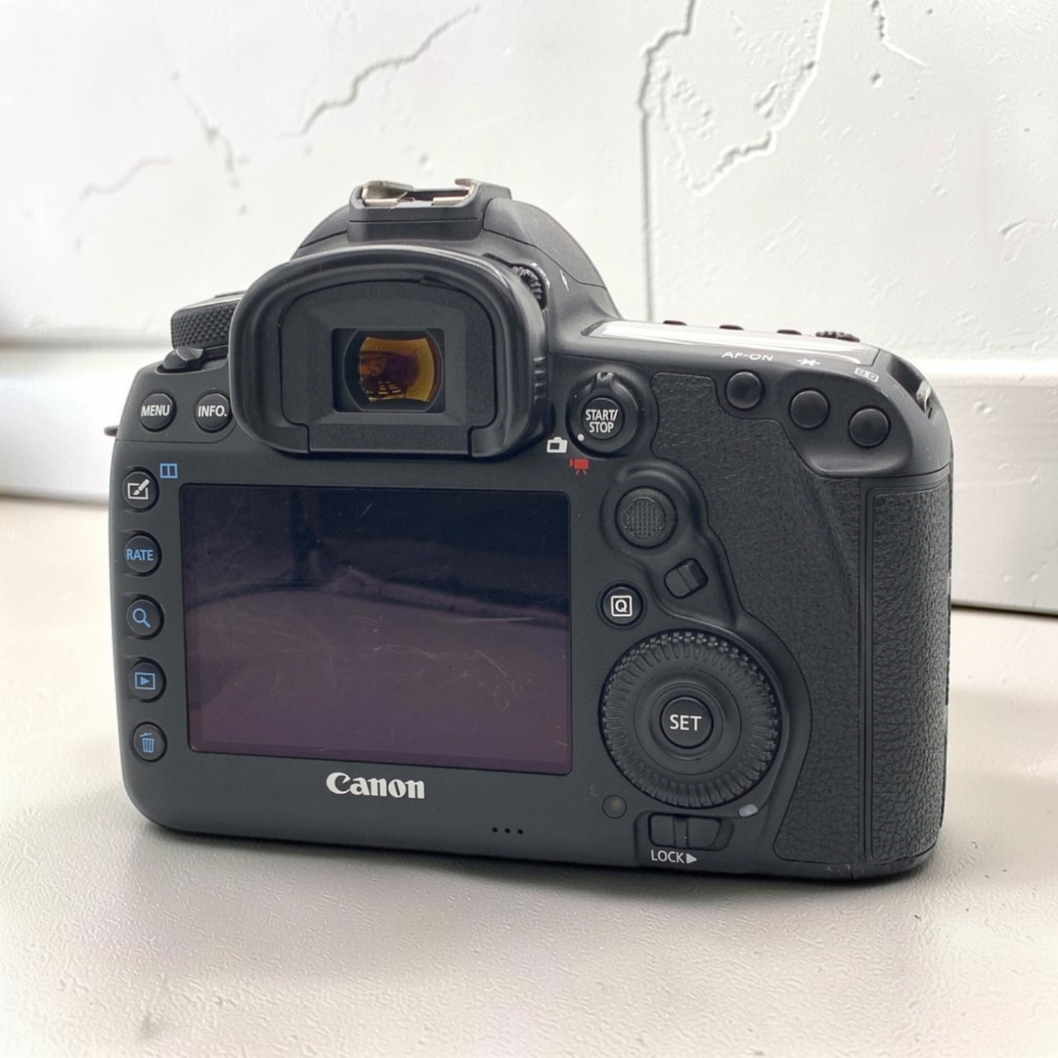 Canon EOS 5D Mark IV ボディの新品/中古の在庫一覧 | みんなのカメラ