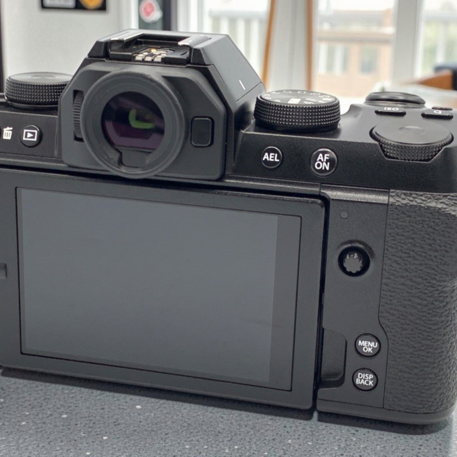 富士フイルム X-S10 ボディの中古 (美品)・¥134,490 by meln
