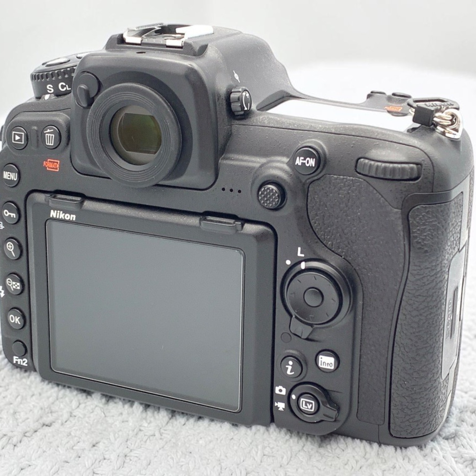 ニコン D500 ボディの新品/中古の在庫一覧 | みんなのカメラ