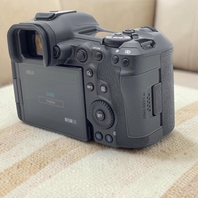 EOS R5 Mark II ボディ
