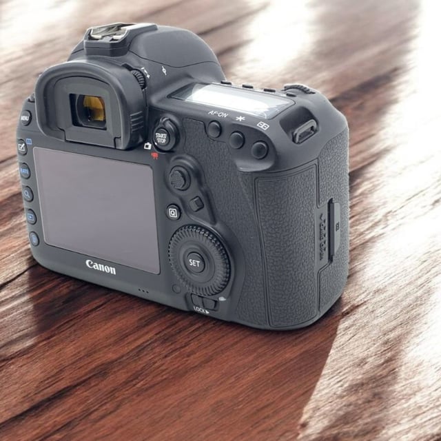 EOS 5D Mark IV ボディ