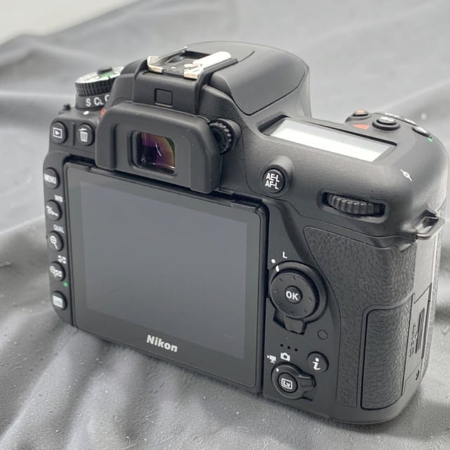 D7500 ボディ
