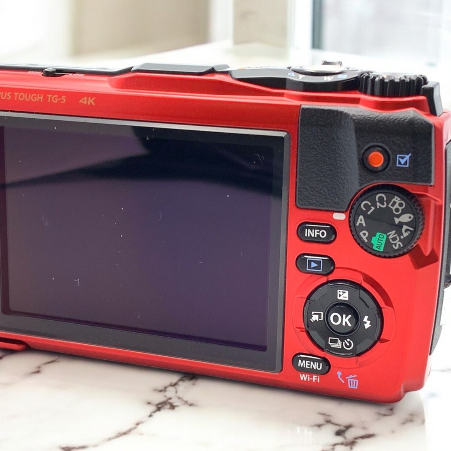 OM SYSTEM OLYMPUS Tough TG-5 