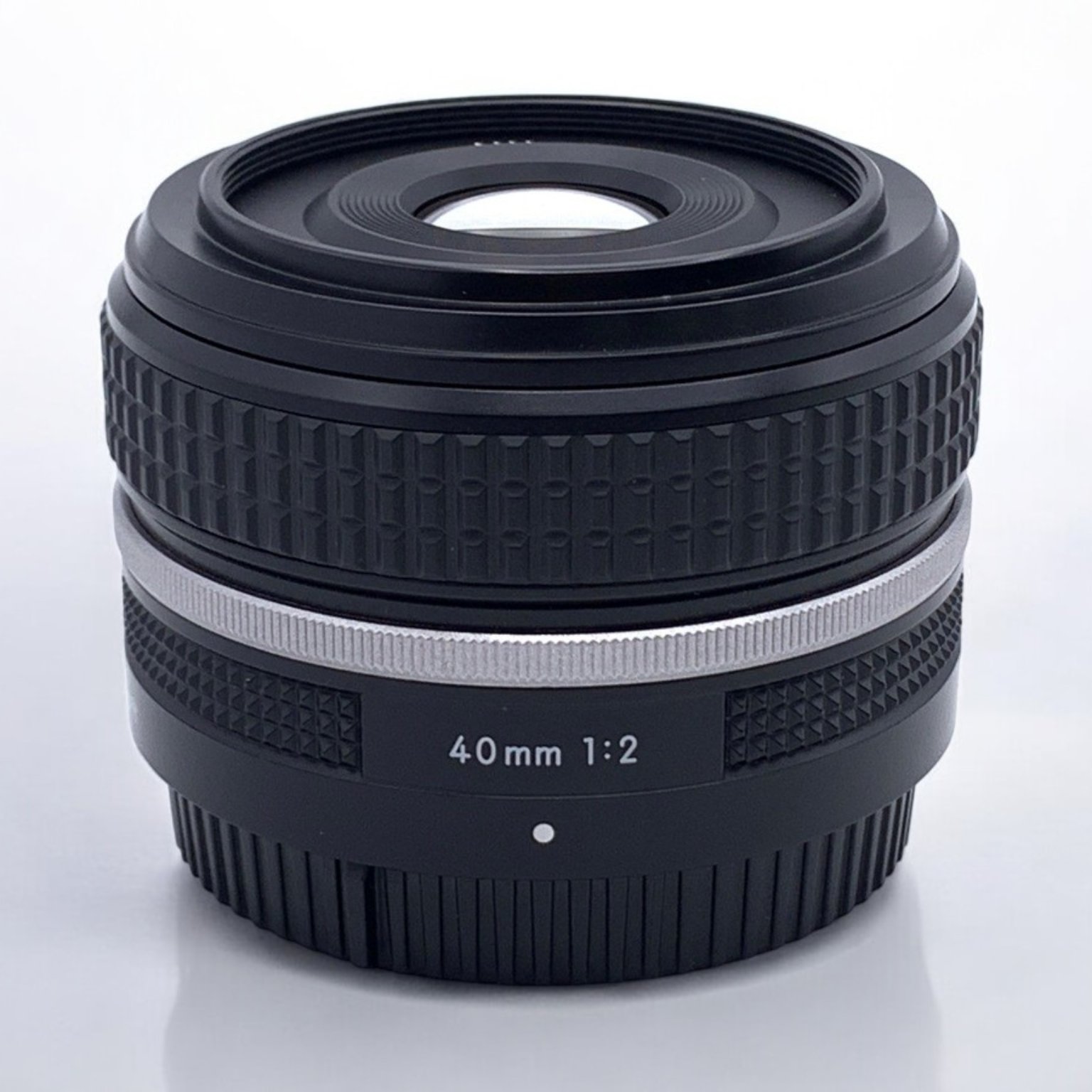 NIKKOR Z 40mm f/2 (SE)の中古レンズを買うならみんなのカメラ