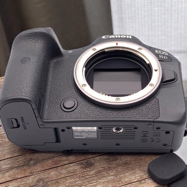 EOS R6 ボディ