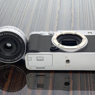 X-E5 XF23mm レンズキット "シルバー"