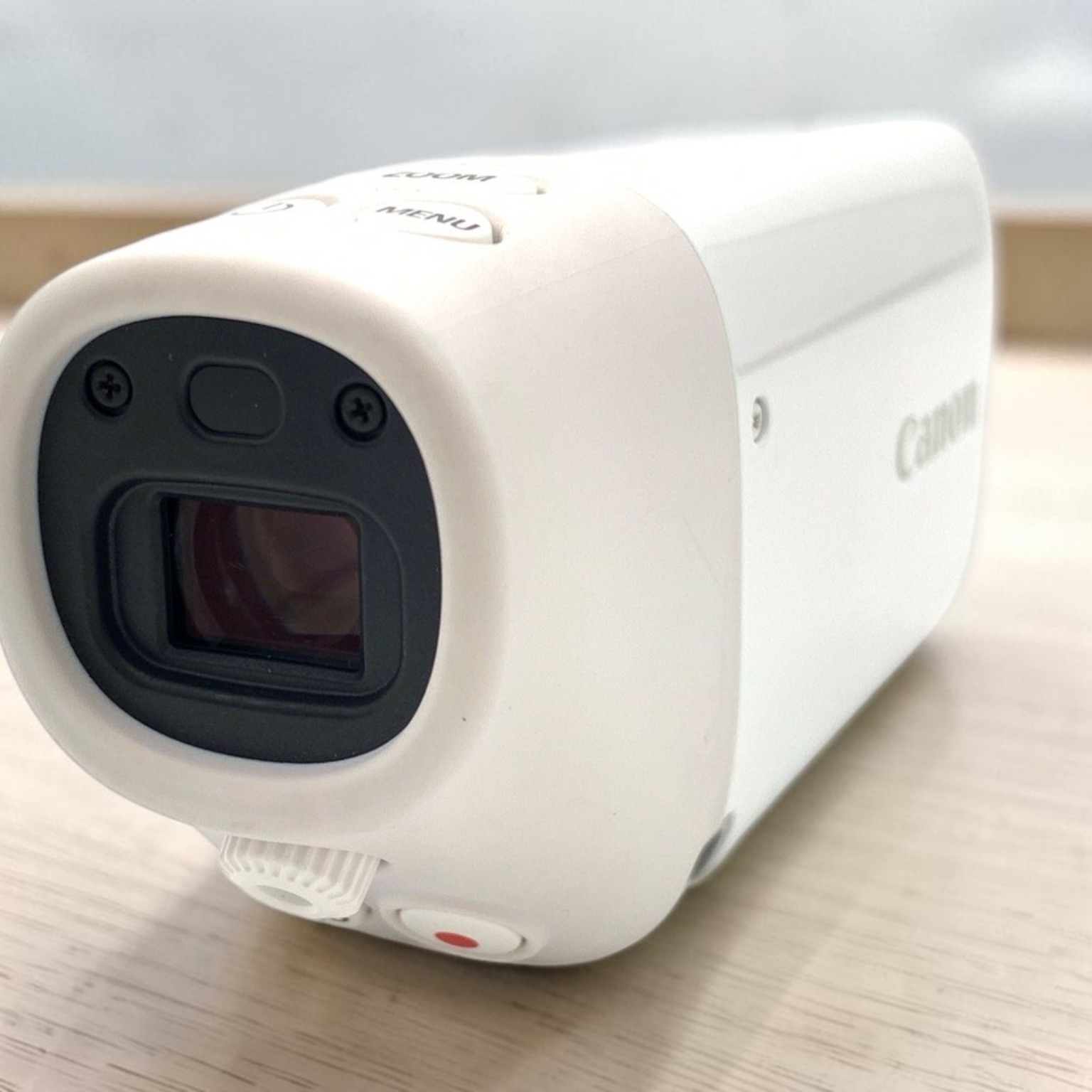 【未使用】Canon PowerShot ZOOM ホワイト　キヤノン PowerShot 【中古】Canon キヤノン ZOOM ホワイト コンパクトデジタル