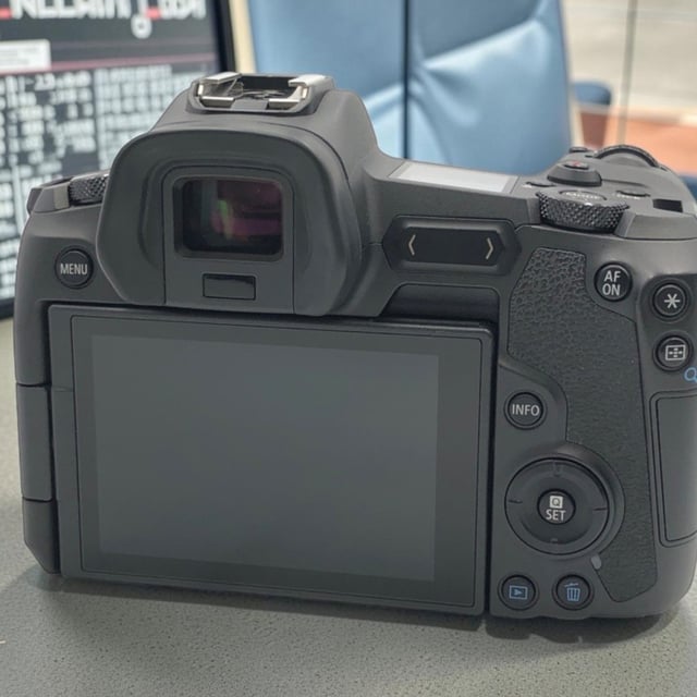 EOS R ボディ