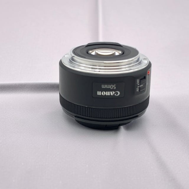 EF 50mm F1.8 STM