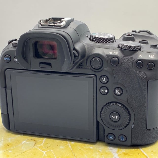 EOS R6 ボディ