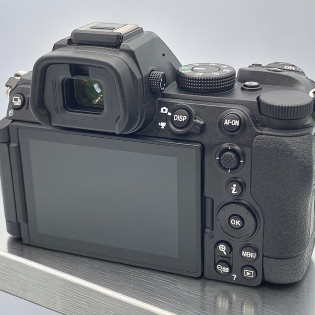 Z5II ボディ