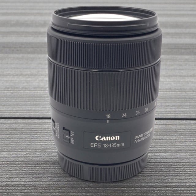 EF-S18-135mm F3.5-5.6 IS USM