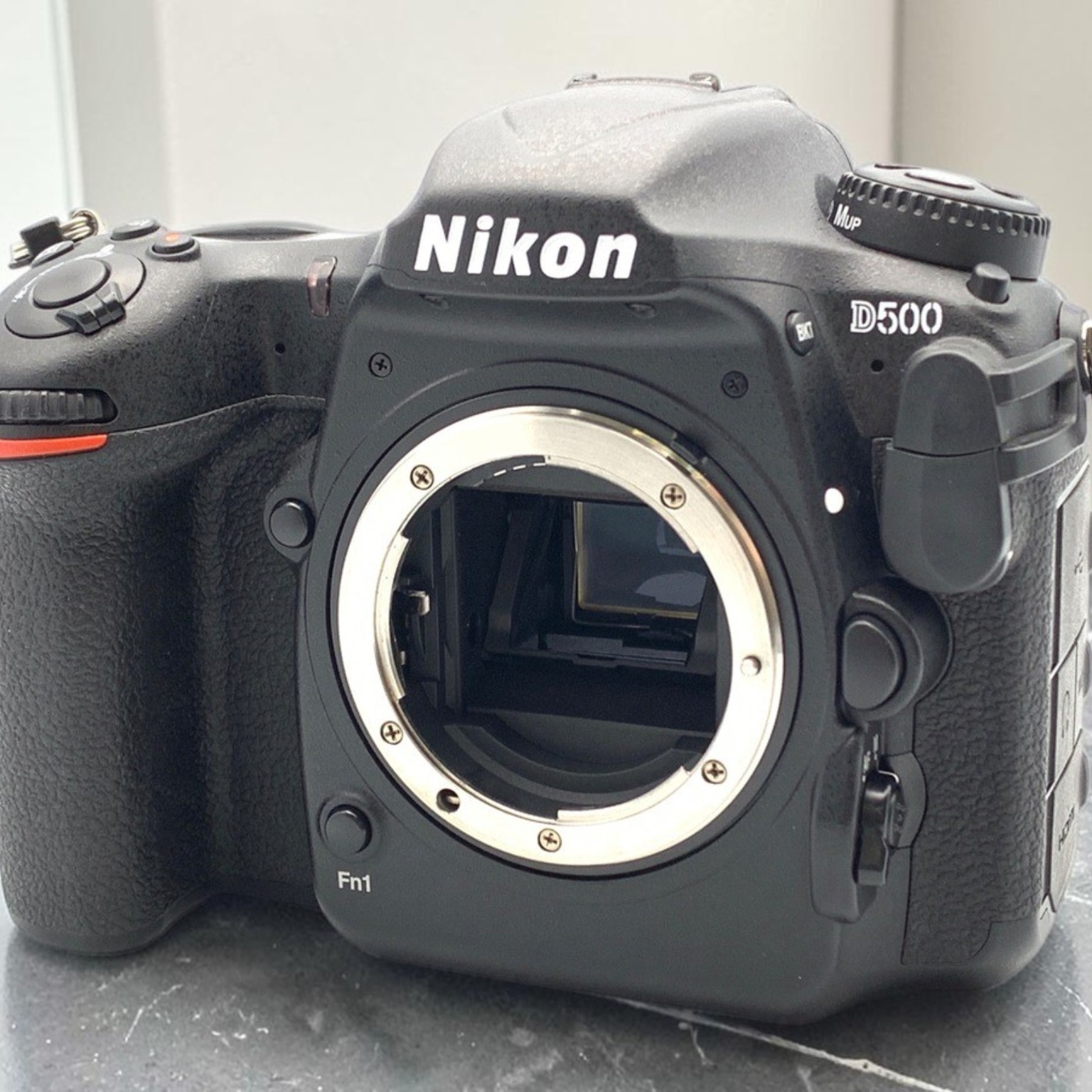 ニコン D500 ボディの中古 (美品)・¥108,780 by そらみち | みんなのカメラ