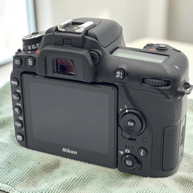 D7500 ボディ