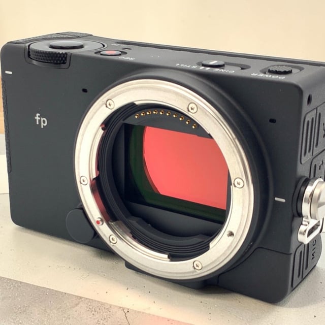 SIGMA fp ボディ