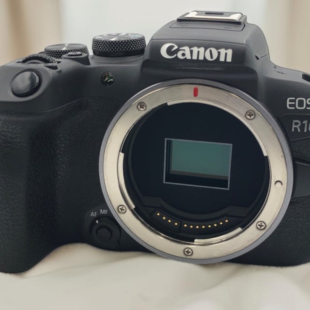 EOS R10 ボディ