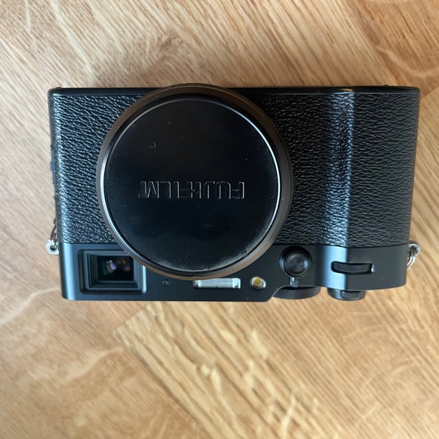 X100VI "ブラック"