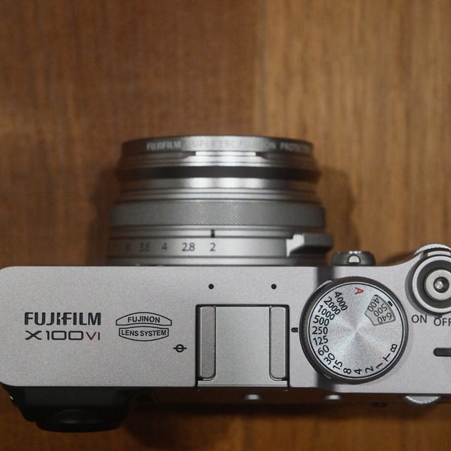X100VI 日英2言語設定モデル "シルバー"