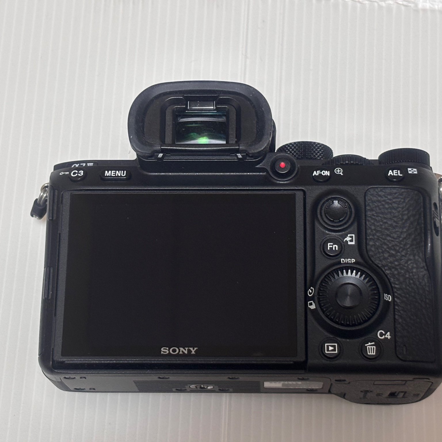 SONY α7 III ILCE-7M3 ボディの中古 (美品)・¥128,000・シャッター