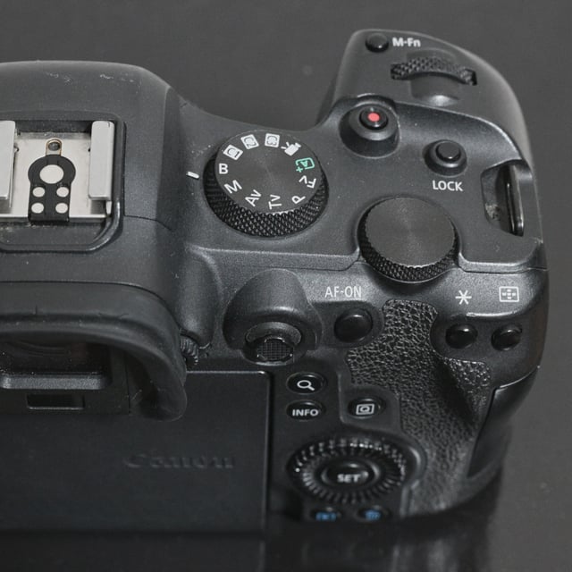 EOS R6 ボディ