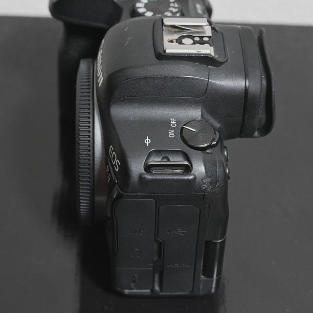 EOS R6 ボディ