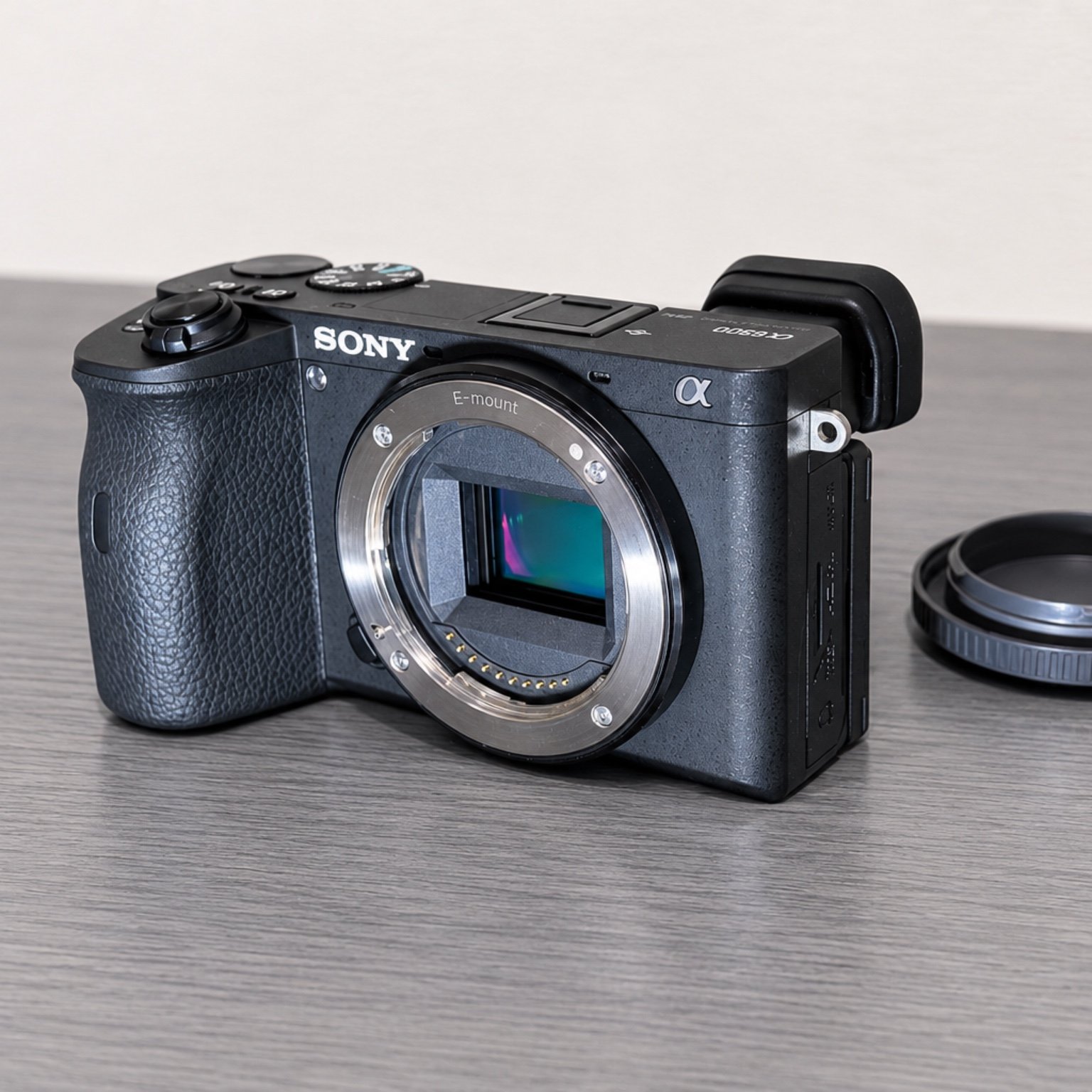 SONY α6600 ILCE-6600 ボディの中古 (美品)・¥116,830 by White