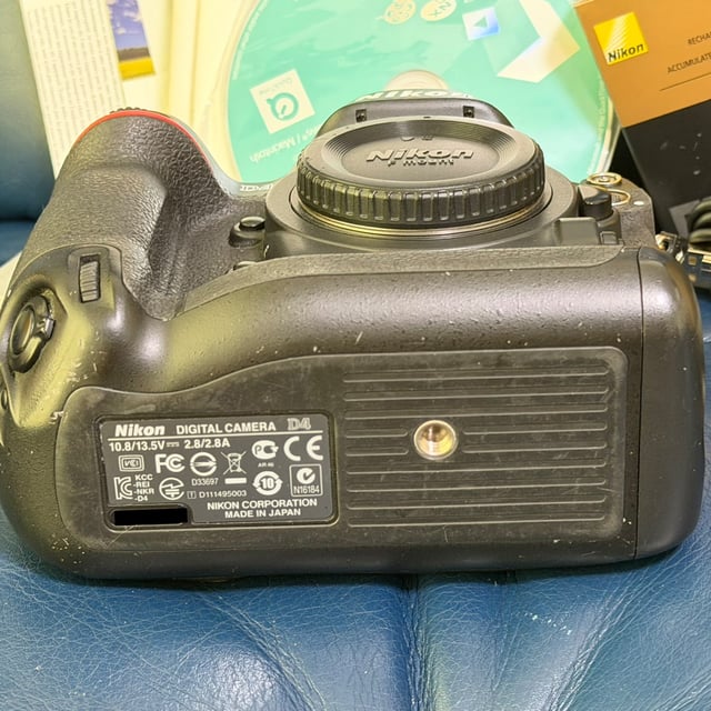 D4 ボディ