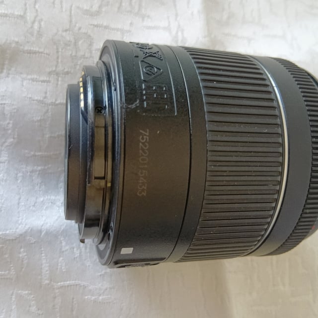 EF-S18-55mm F4-5.6 IS STM