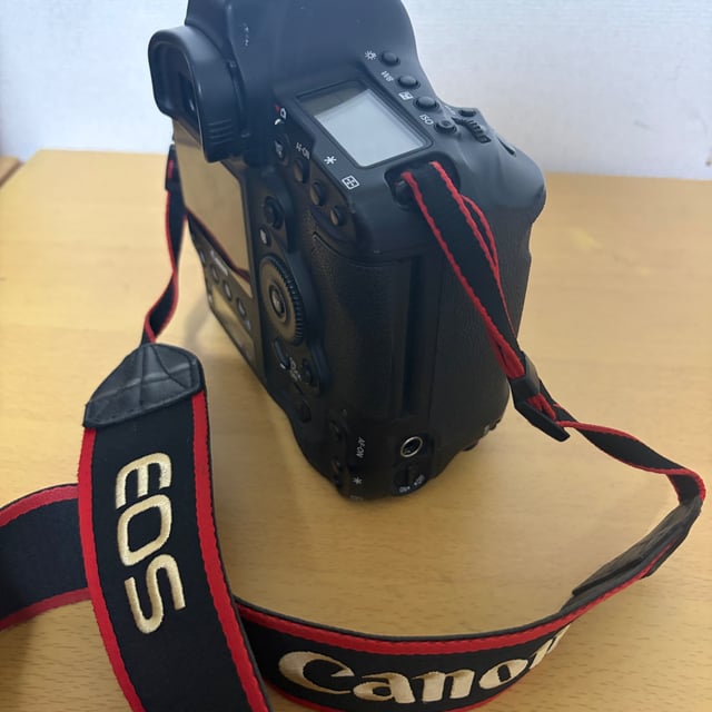 EOS-1D X Mark II ボディ